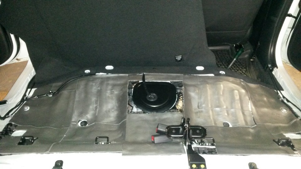 Решил проклеить задние арки — Hyundai Solaris Hatchback, 1,4 л, 2015 ...