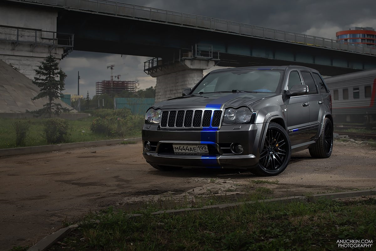 Jeep Grand Cherokee srt8 1080