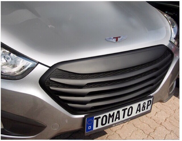 Решетка радиатора «Tomato» Черный Матовый на Hyundai IX35 — DRIVE2