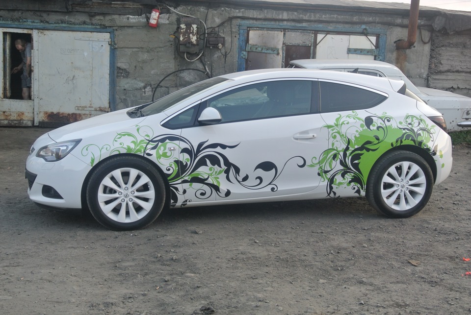 Аэрография Opel Astra GTC