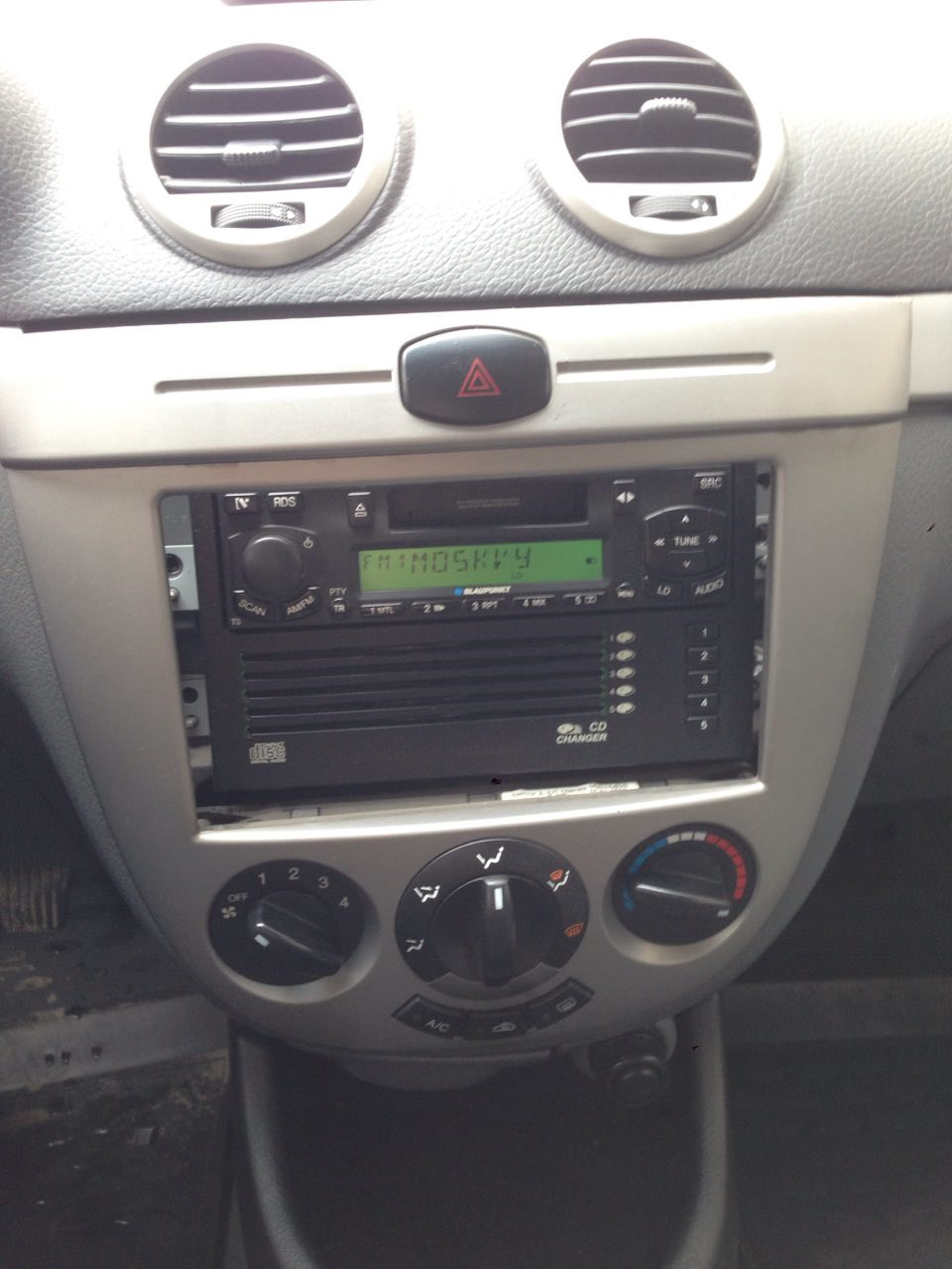 AUX В Штатной 2din Магнитоле Blaupunkt — Chevrolet Lacetti 5D, 1,6.
