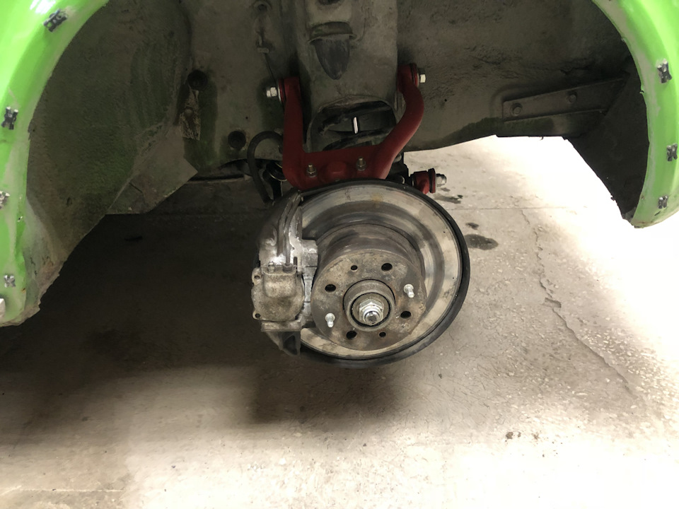 Долой болты !установка шпилек на перед ! — Lada 21031, 1,5 л, 1975 года ...