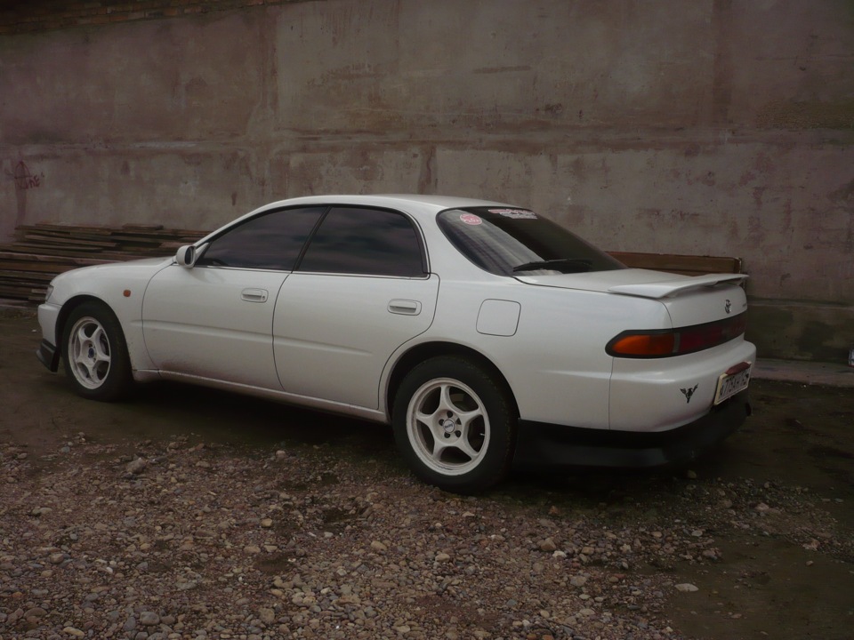 toyota carina ed