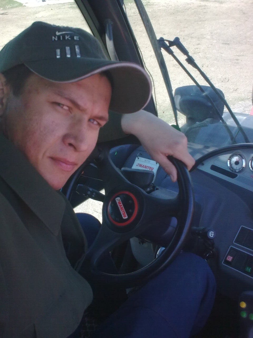 работа на тракторе погрузчике — DRIVE2