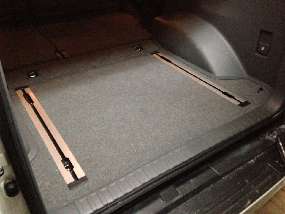 Пролил соляру в багажнике — Toyota Land Cruiser Prado 150-series, 3 л ...