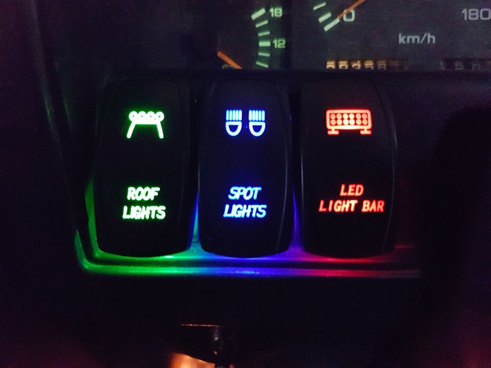 Тумблеры света. — Nissan Safari (Y60), 4,2 л, 1997 года | аксессуары ...