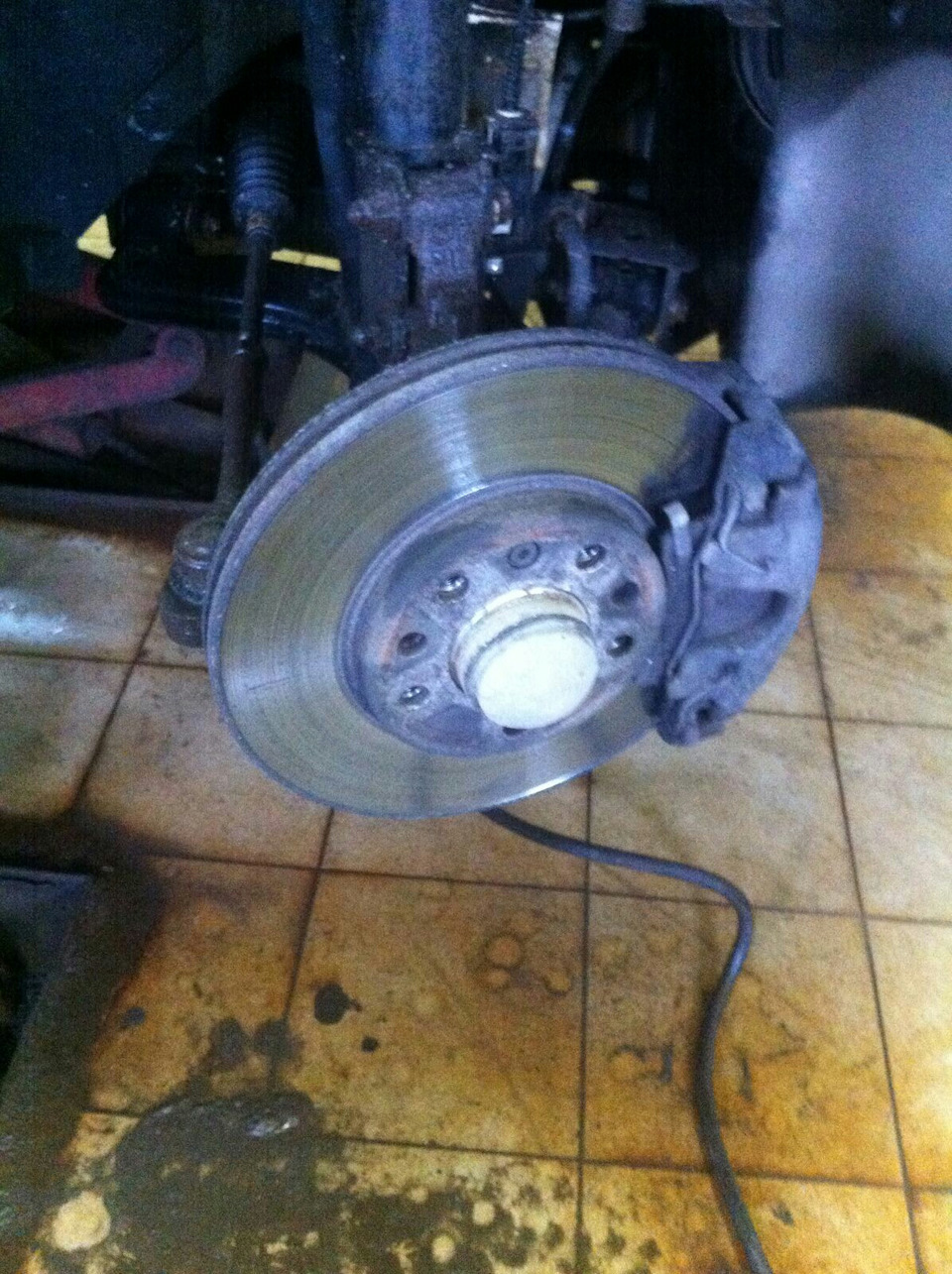 Поменял колодки и проточил тормозные диски — Opel Astra H GTC, 1,6 л ...