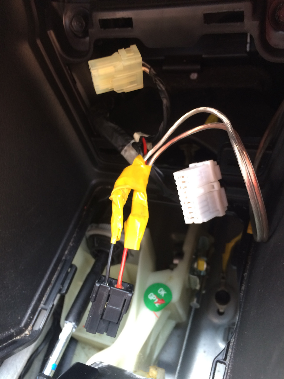 Подключение к прикуривателю видеорегистратора и радар дэтектора ...