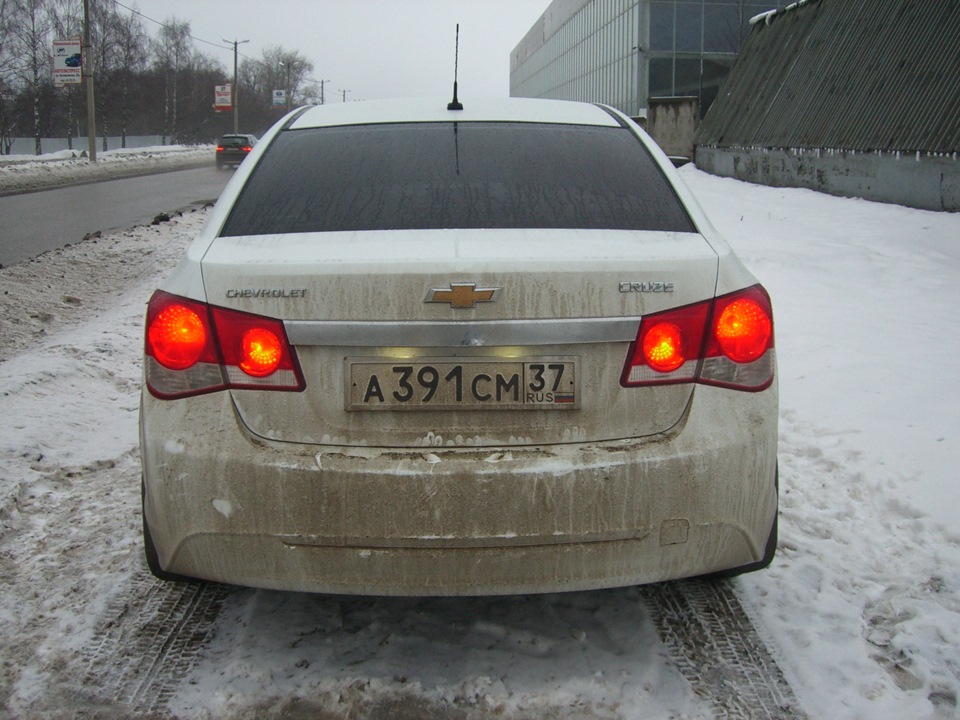 Chevrolet Cruze сзади 2009