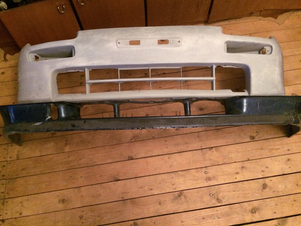 Старая забава а не спаять ли нам бампер — Volvo 850, 2,5 л, 1993 года ...