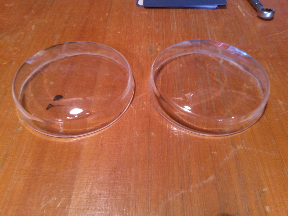 Замена стекла противотуманки и датчика давления масла — Subaru Legacy ...