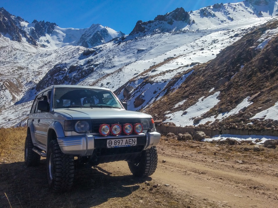 Паджеро 2 на ходу. Митсубиси Паджеро 2. MMC Pajero 2. Mitsubishi Pajero 2 USA. Митсубиси Паджеро 1996.