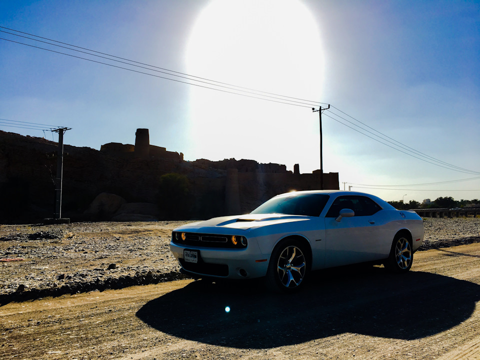 Dodge Challenger оффроуд