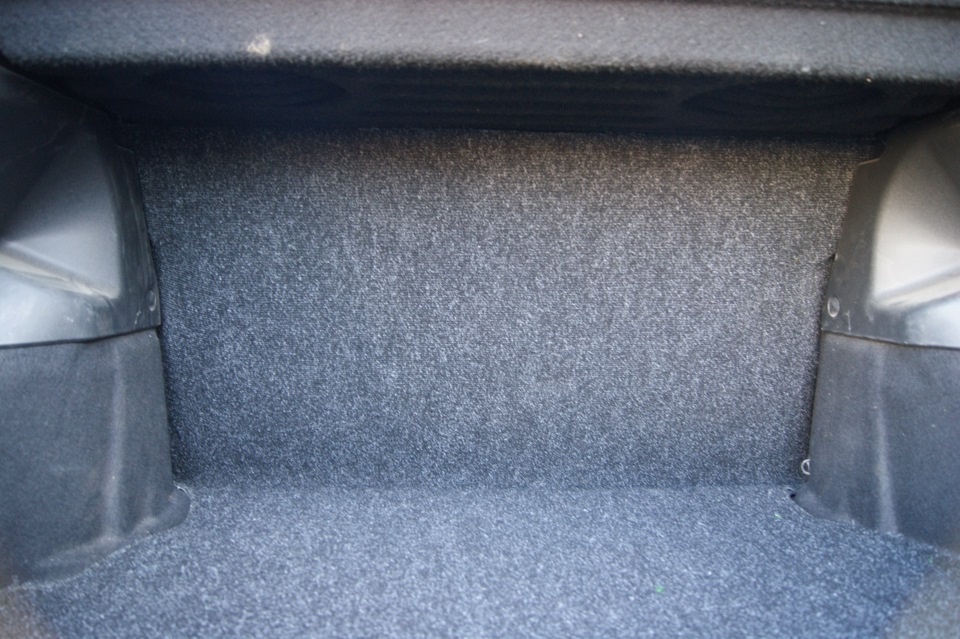 ковролин в багажнике(меридиан черный) — LADA Гранта лифтбек, 1,6 л ...