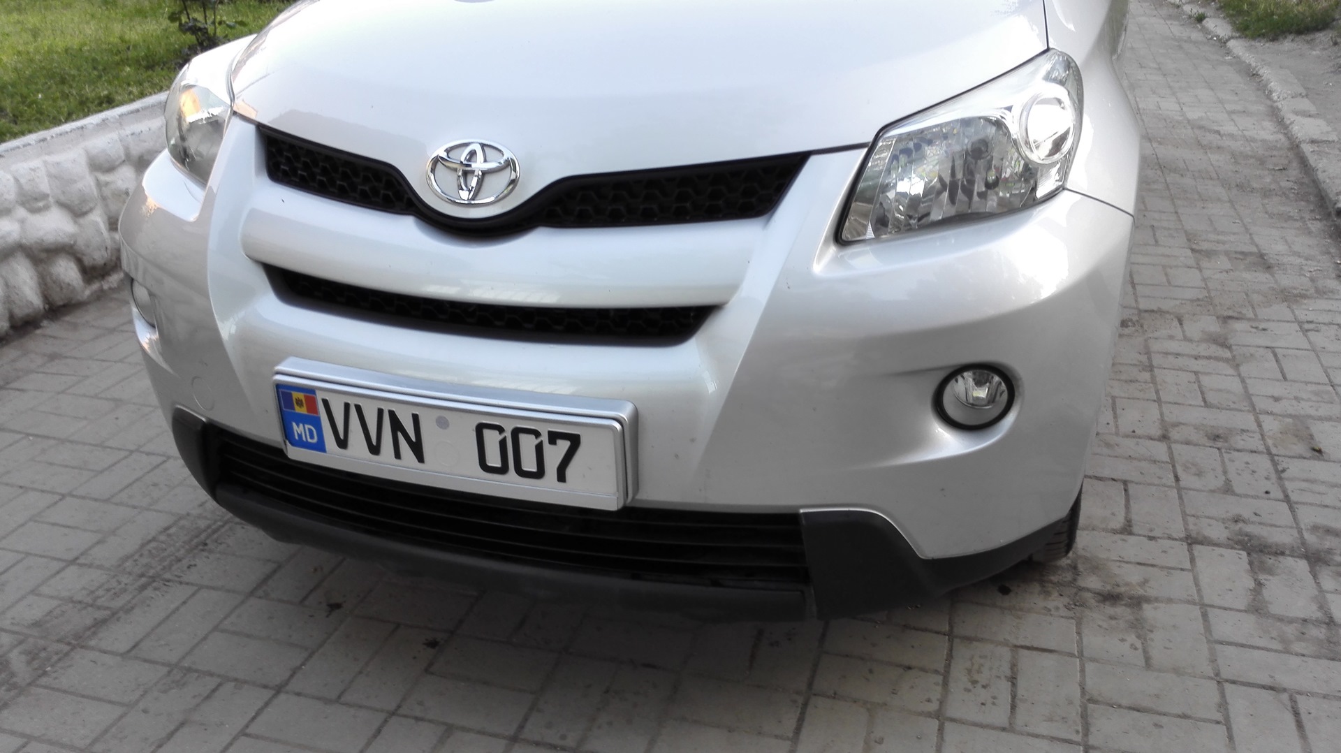 Подиум под гос.номер! — Toyota Urban Cruiser, 1,4 л, 2010 года ...