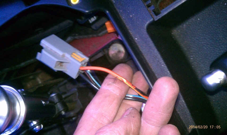 хруст в рулевой рейке — Ford Mondeo III, 2 л, 2001 года | поломка | DRIVE2