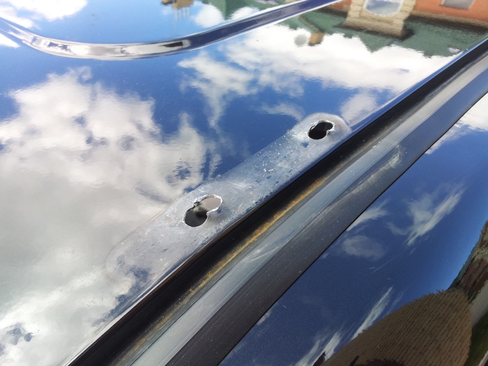 Сняв заводские рейленги видим такую вот порнуху — УАЗ Patriot