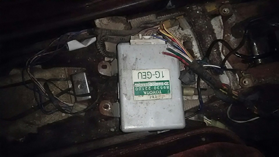 Неожиданности — Toyota Mark II (70), 2 л, 1986 года | электроника | DRIVE2