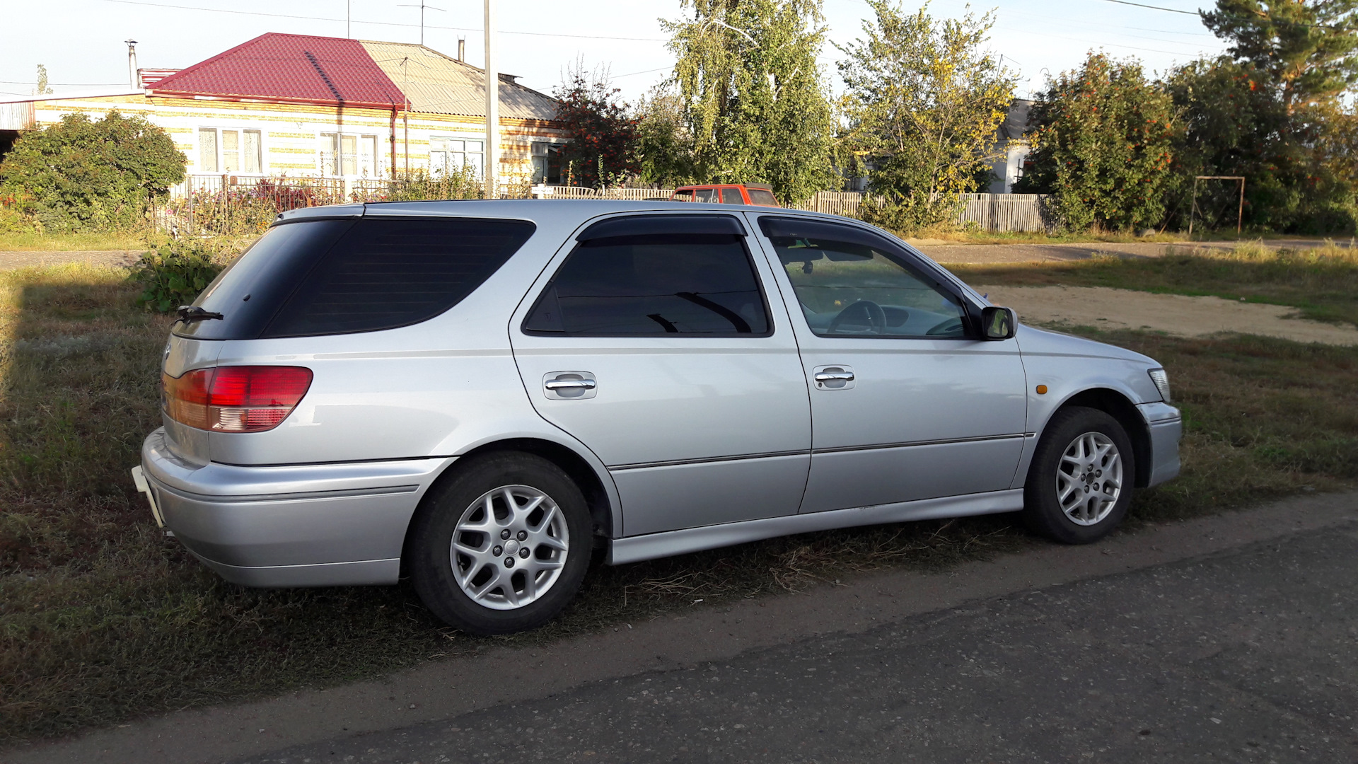 Диски vista. Toyota Виста Ардео. Тойота Виста Ардео 2000. Диски Toyota Vista Ardeo. Тойота Виста Ардео v50.