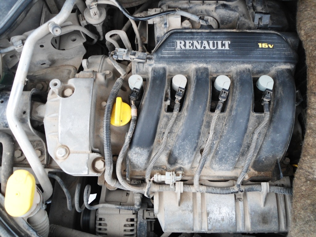 Рено стучит двигатель. Рено Логан 1.6 16 клапанов. Компенсаторы на Рено Логан 1.6 16 клапанов. Renault Megane 2 гидрокомпенсаторы. Рено Меган 1.6 2 на холодную.