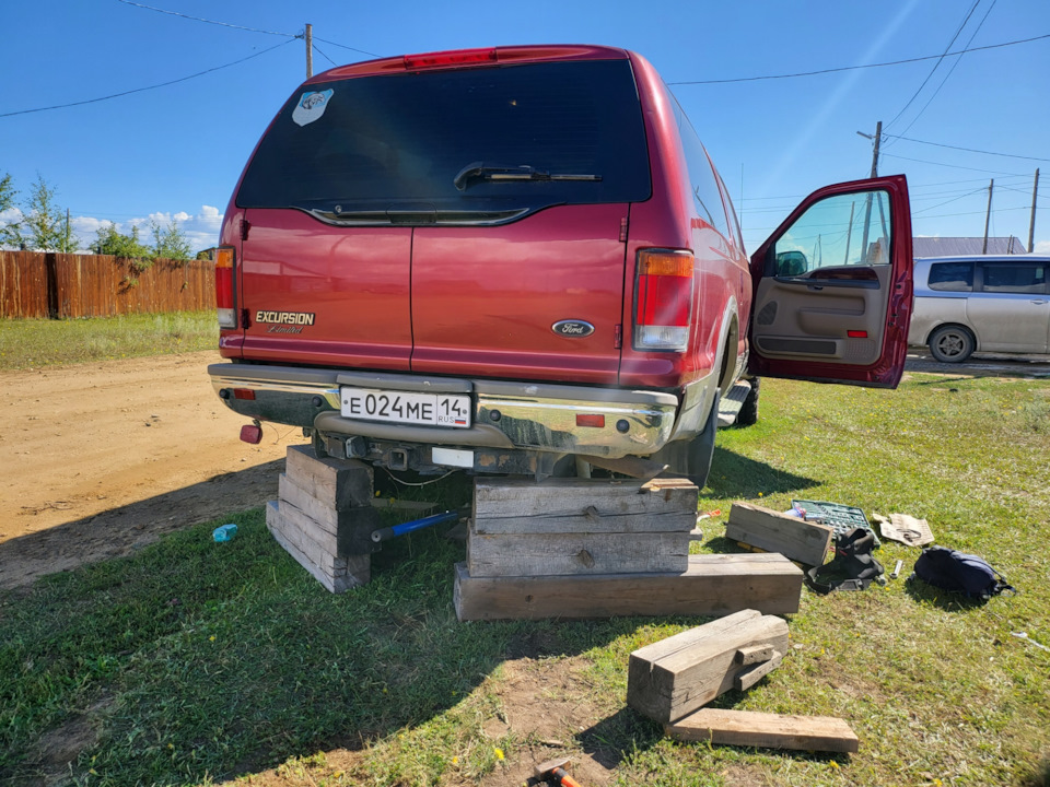 Замена моста (заднего) — Ford Excursion, 6,8 л, 2001 года | поломка ...