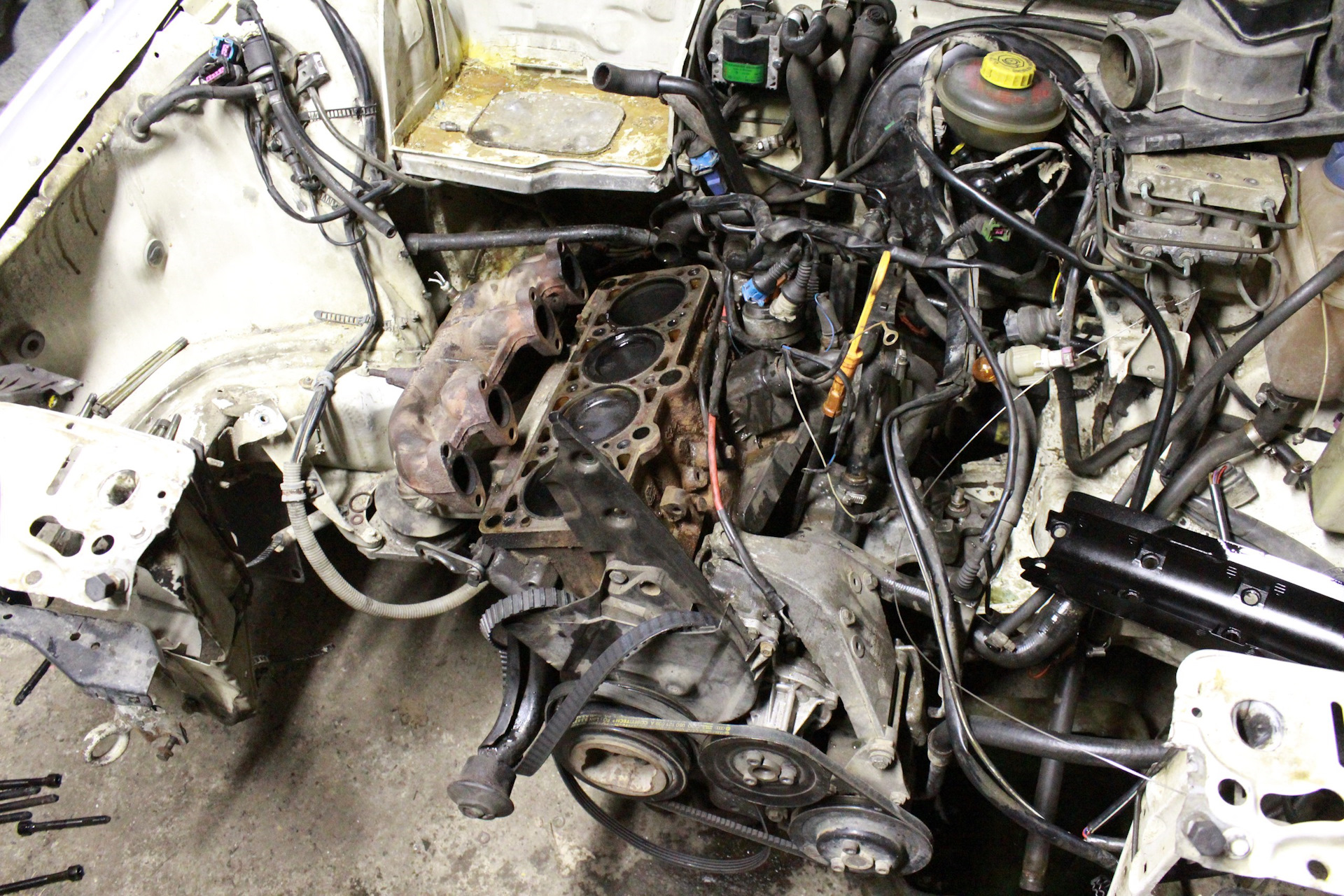 Купить Двс Ауди 80 В4 Абт