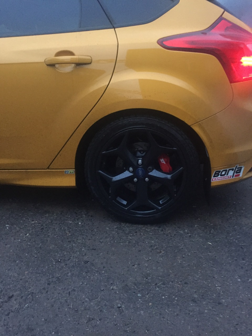 Крутятся диски-2 — Ford Focus ST III, 2 л, 2012 года | колёсные диски ...