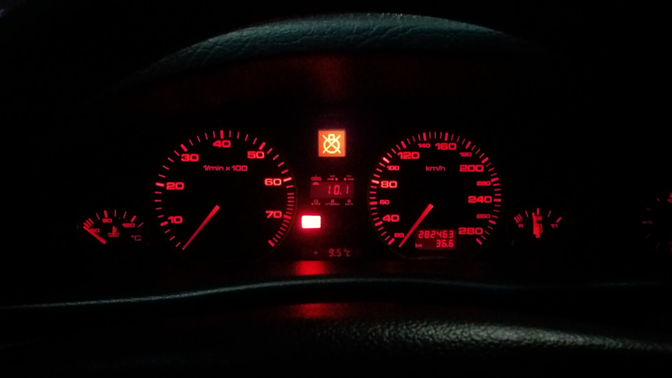 Фото в бортжурнале Audi A6 (C4)