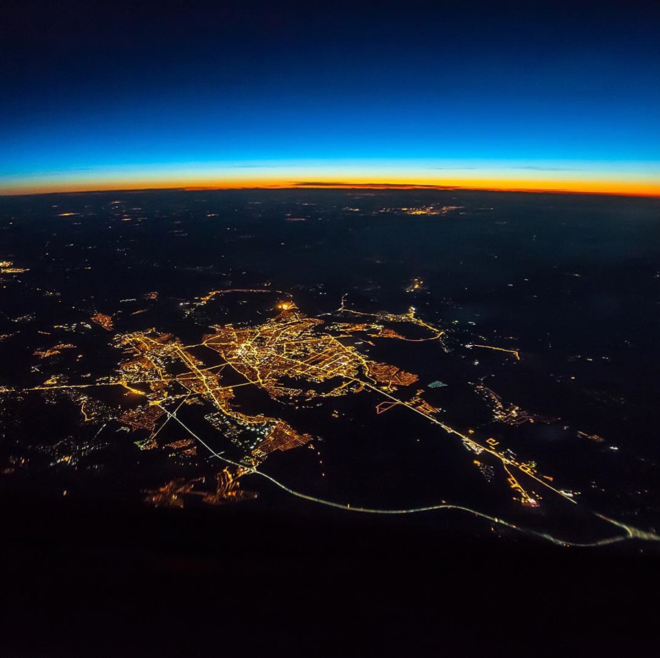 Воронеж с высоты самолета ночью