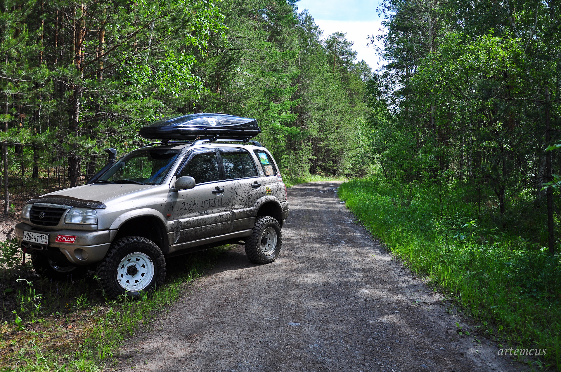 Сузуки витара бездорожье. Suzuki Grand Vitara 2 off Road. Suzuki Grand Vitara 1 off Road. Suzuki Grand Vitara 2000 off Road. Suzuki Grand Vitara 1998-2005 бездорожье.