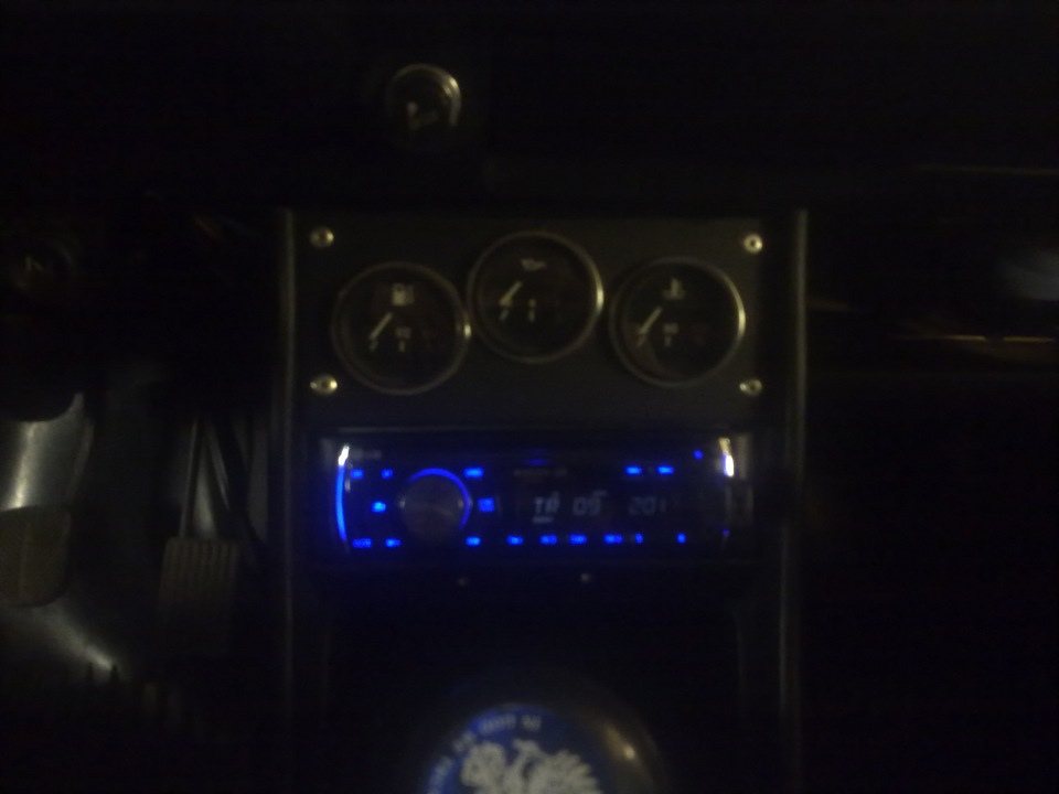 Тахометр в ВАЗ 2105 — Lada 21053, 1,5 л, 1999 года | другое | DRIVE2