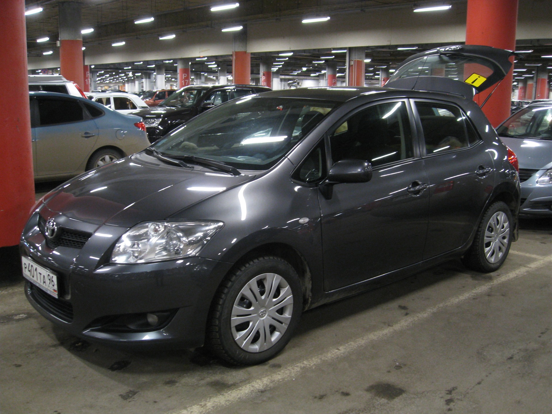    Toyota Auris 14 2007