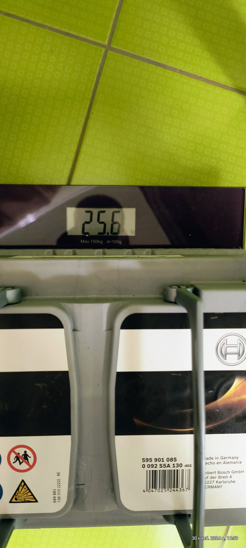 Вес Аккумулятора — Mercedes-Benz E-Class Estate (S211). Запчасти на фото: 0092S5A130