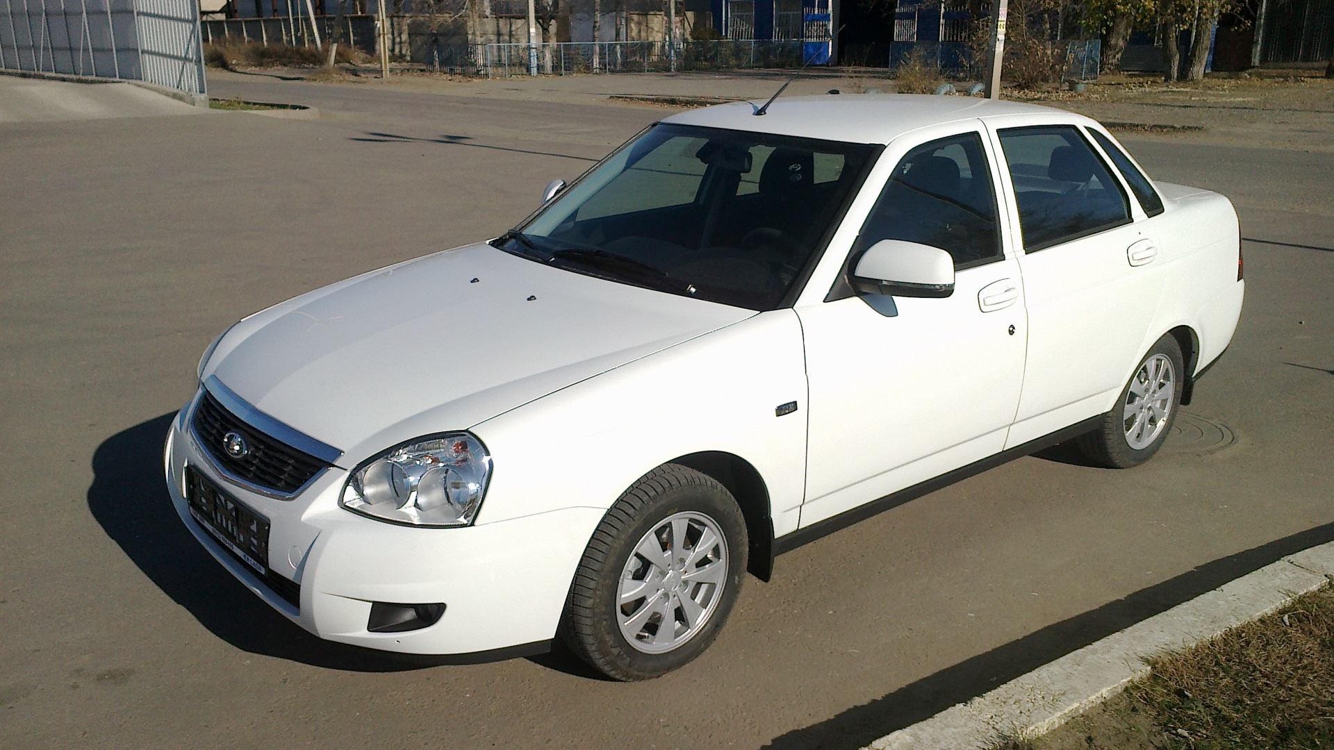 Lada Приора седан 1.6 бензиновый 2013 | обновленный пломбир на DRIVE2