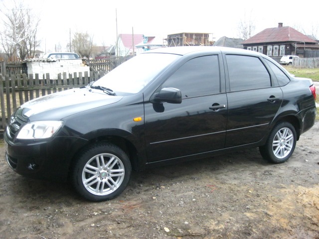 Переобулся ))) — Lada Гранта (1G), 1,6 л, 2012 года | колёсные диски ...