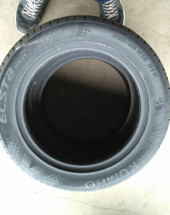 Резина KUMHO 205/55 R16 — Honda Stream (RN1-5), 2 л, 2004 года | шины ...