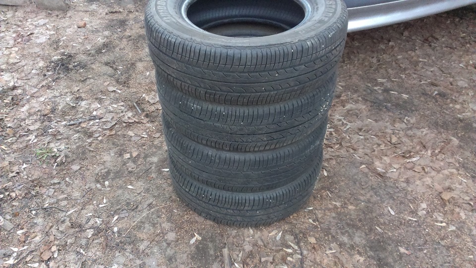 Bridgestone B250 175 70 R14 84T Lada 2114 1 5 2003 bridgestone-b250-175-70-r14-84t-lada-2114-1-5-2003