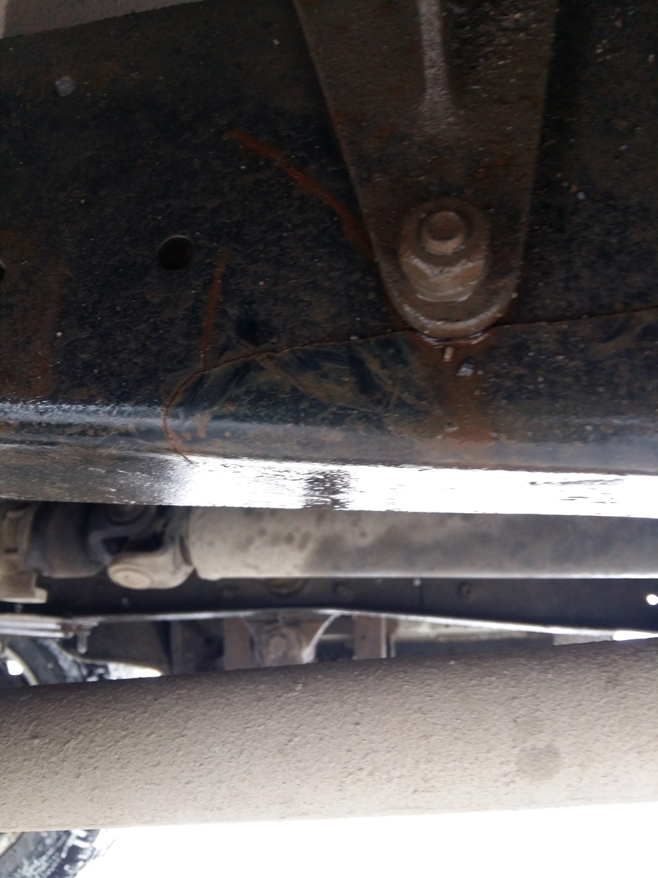 Трещина рамы — ГАЗ Газель, 2,7 л, 2006 года | запчасти | DRIVE2