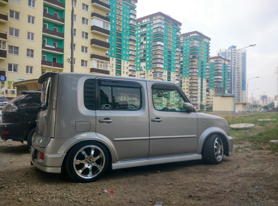 Nissan Cube 11