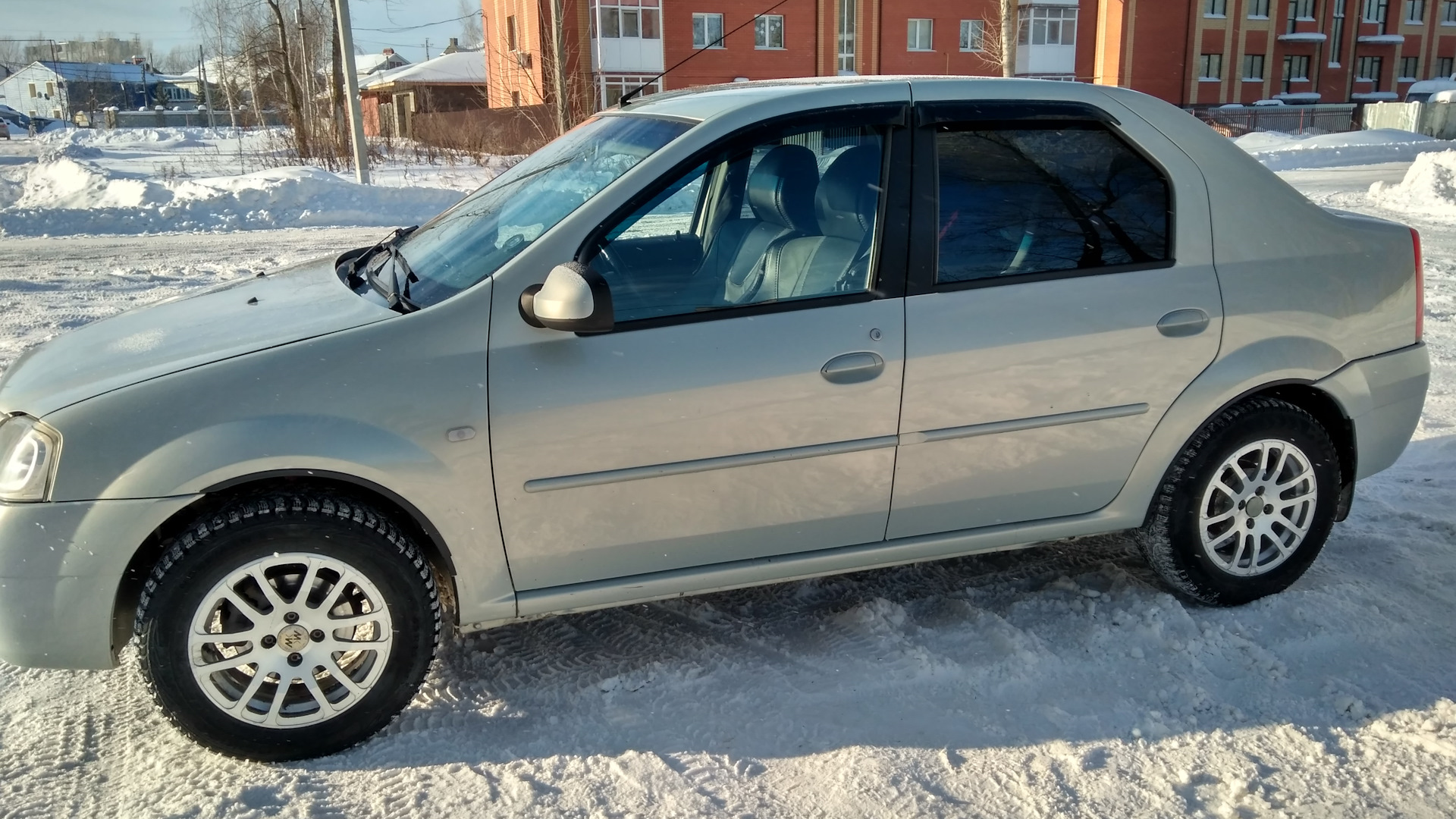 Renault Logan (1G) 1.6 бензиновый 2008 | Серый Волк на DRIVE2