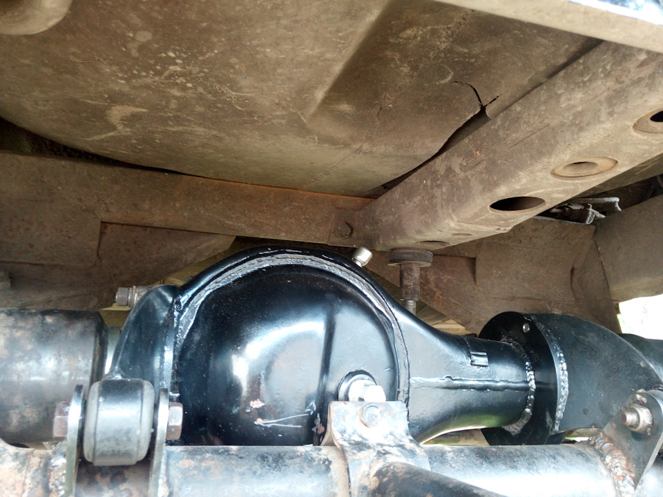 шпилька крепления силуминового корпуса так и осталась на своём старом месте — Lada Тарзан (210934)