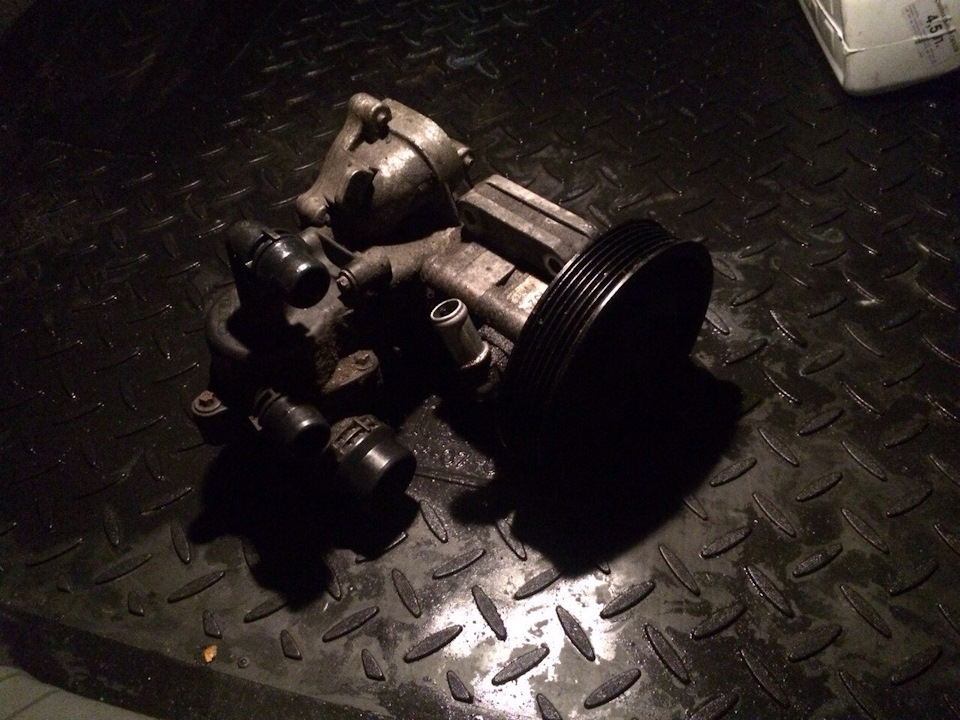 Поломка насоса гидроусилителя руля — BMW 3 series (E90), 2 л, 2009 года ...