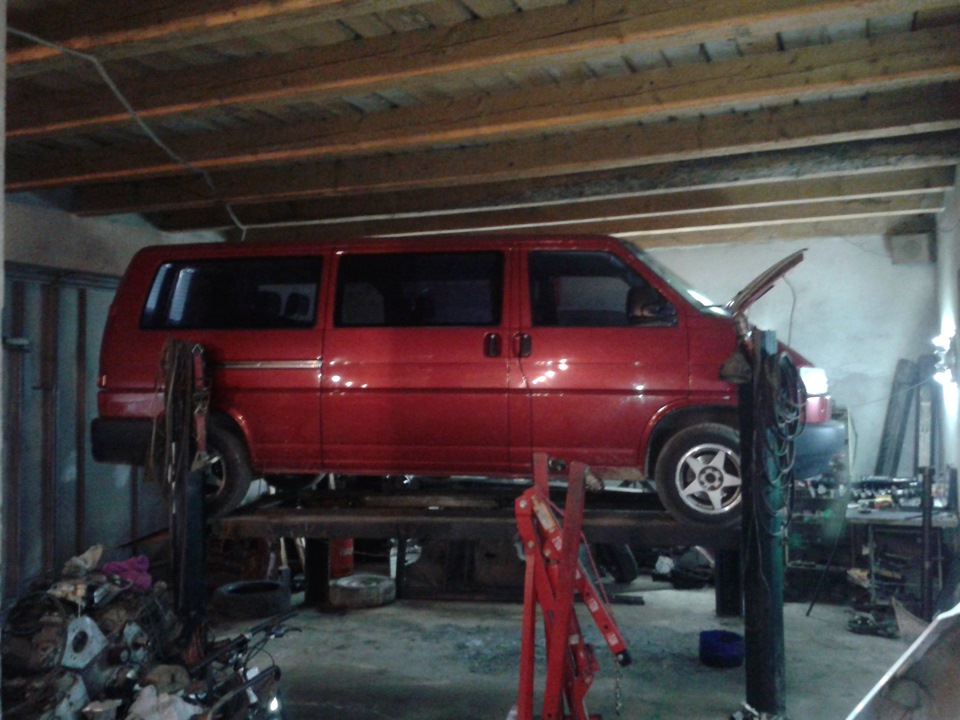 Масло за мотором… — Volkswagen Transporter T4, 2,5 л, 2000 года ...