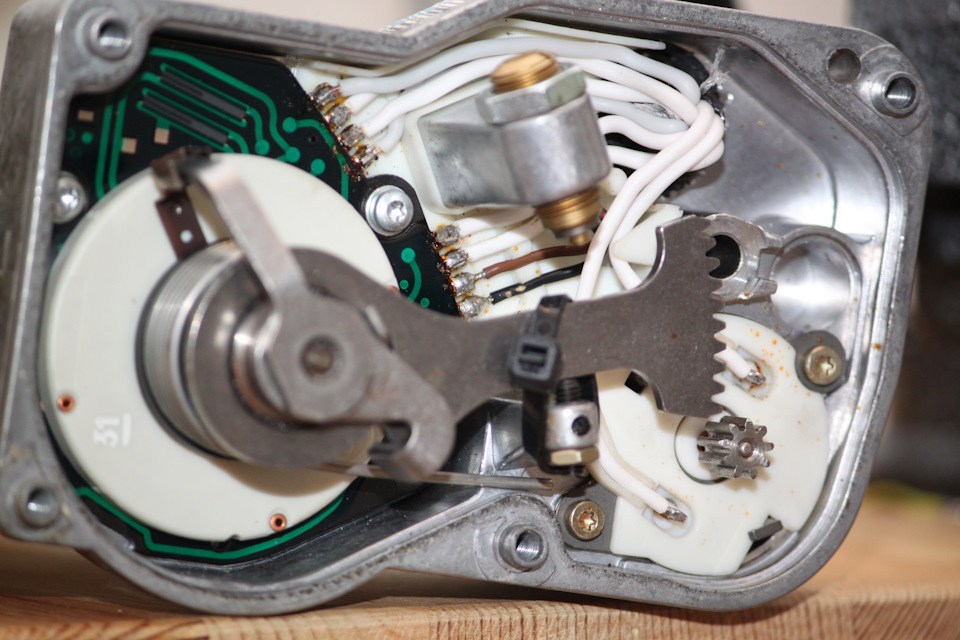 Фото в бортжурнале Mercedes-Benz E-Class (W124)