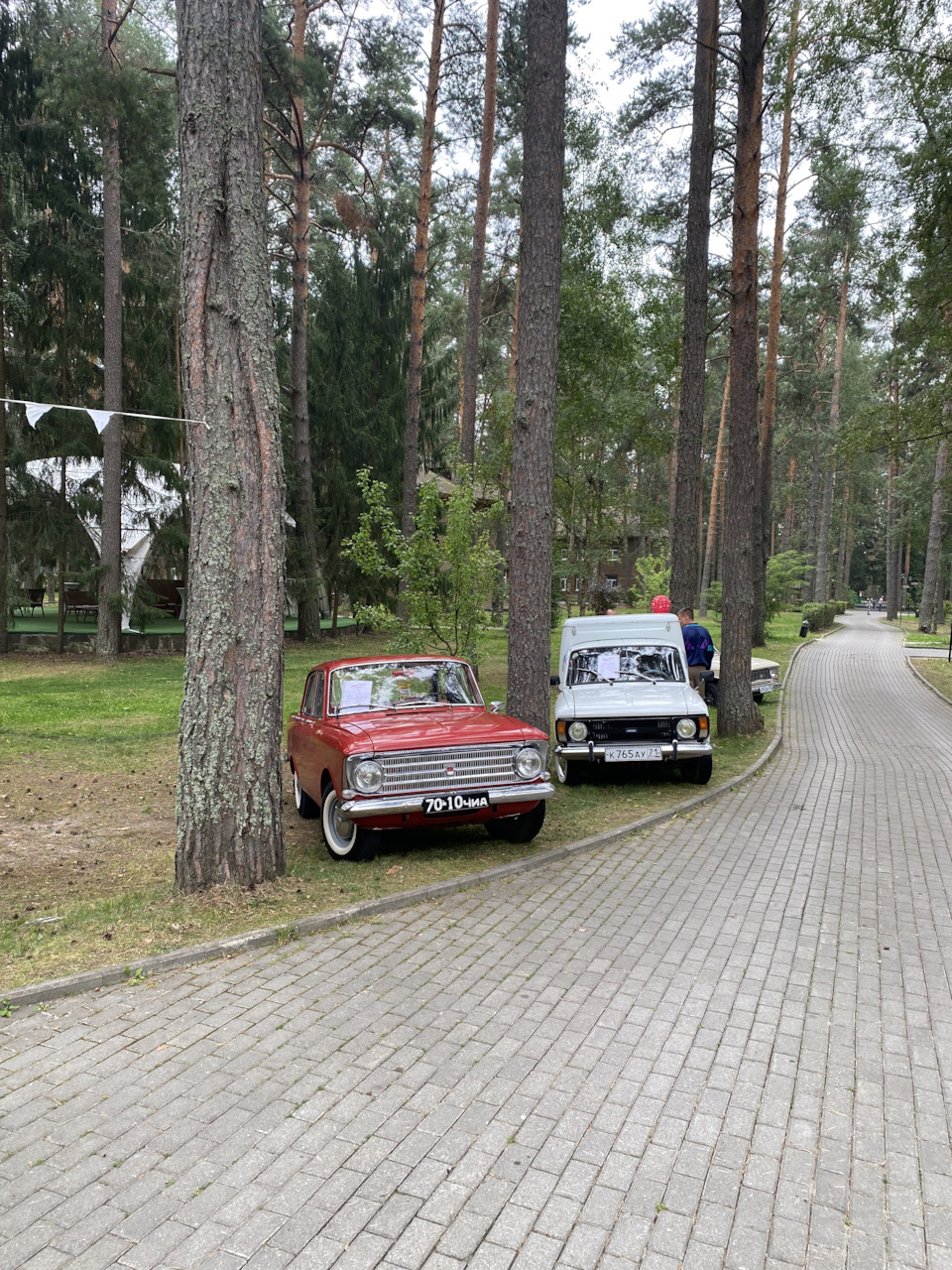 Ретро гараж в Велесе 2023 — Москвич 408, 1,3 л, 1967 года | встреча | DRIVE2