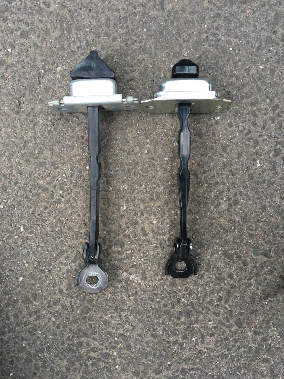 Справа от BL — Mazda 3 (1G) BK
