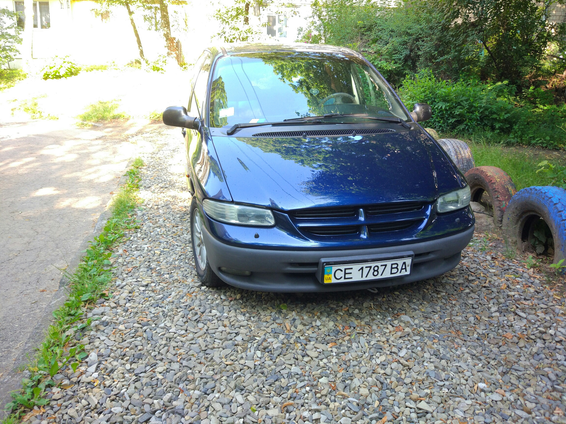 Ремонт капота (перекрас) — Dodge Caravan III, 2,5 л, 2000 года ...