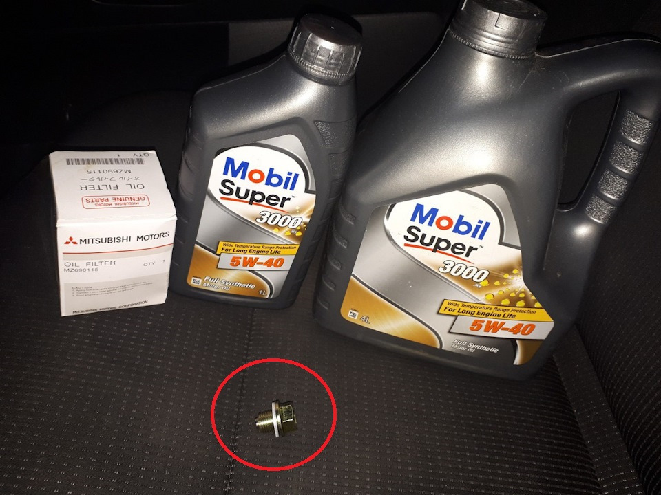 Болт маслосливной с магнитом М52. Замена масла в ДВС. — Mitsubishi ...