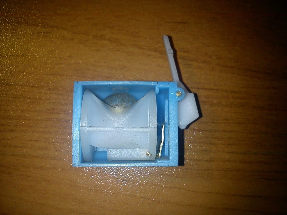 5. Инерционный ремень безопасности — Lada 2115, 1,5 л, 2003 года ...