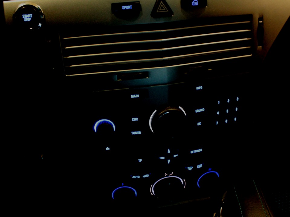 Фото в бортжурнале Opel Astra H OPC